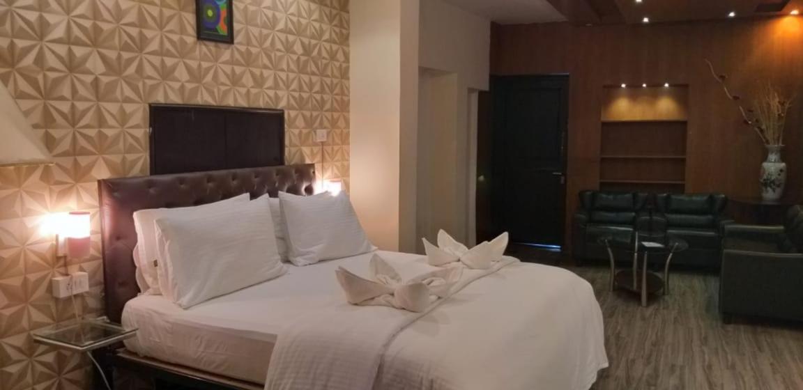 Creek Hotel - 帕纳吉 外观 照片